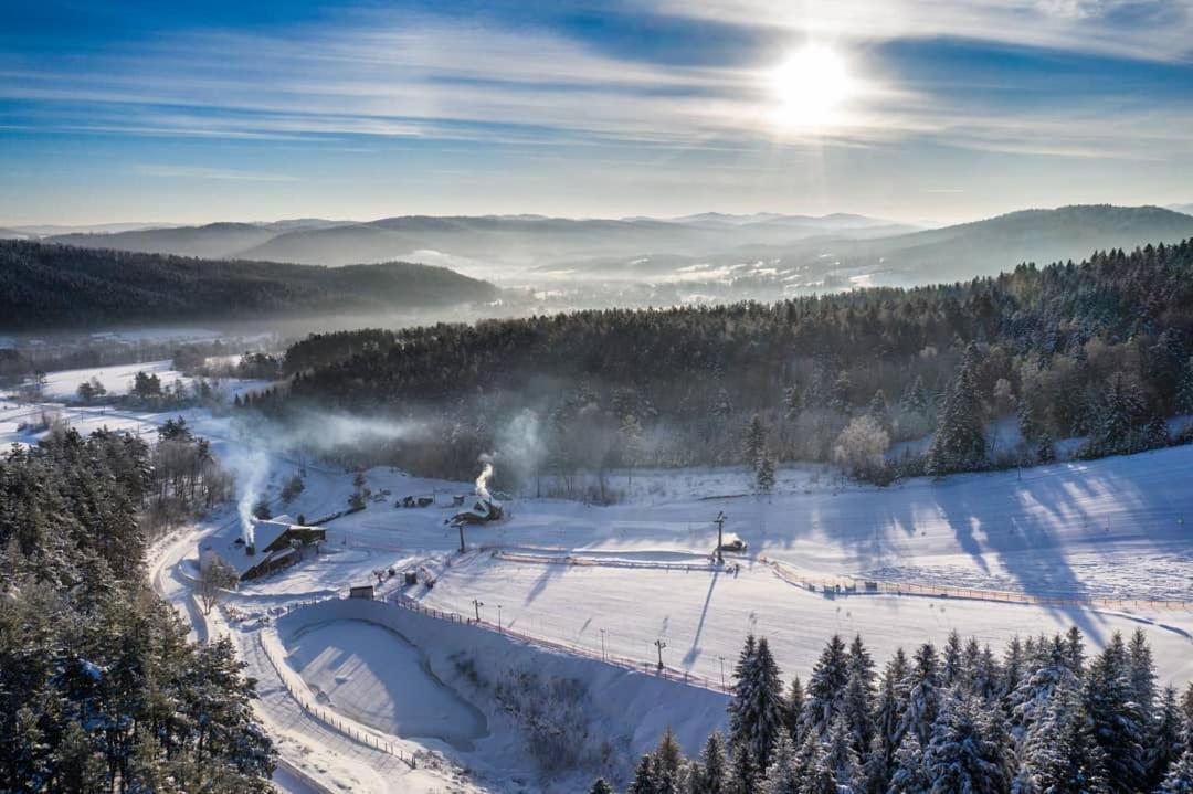 Pensjonat Laworta Ski Ustrzyki Dolne Ngoại thất bức ảnh